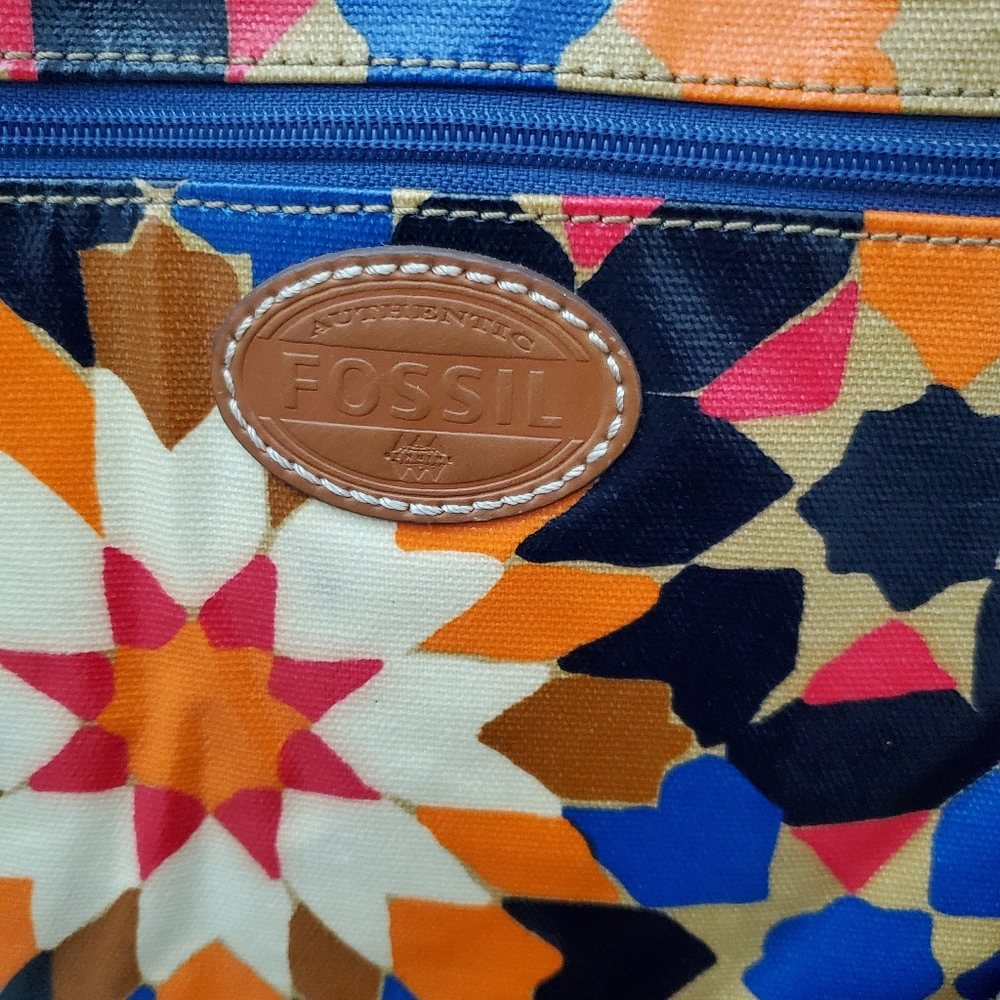Fossil Crossbody Pvs Canvas Bag. - image 3